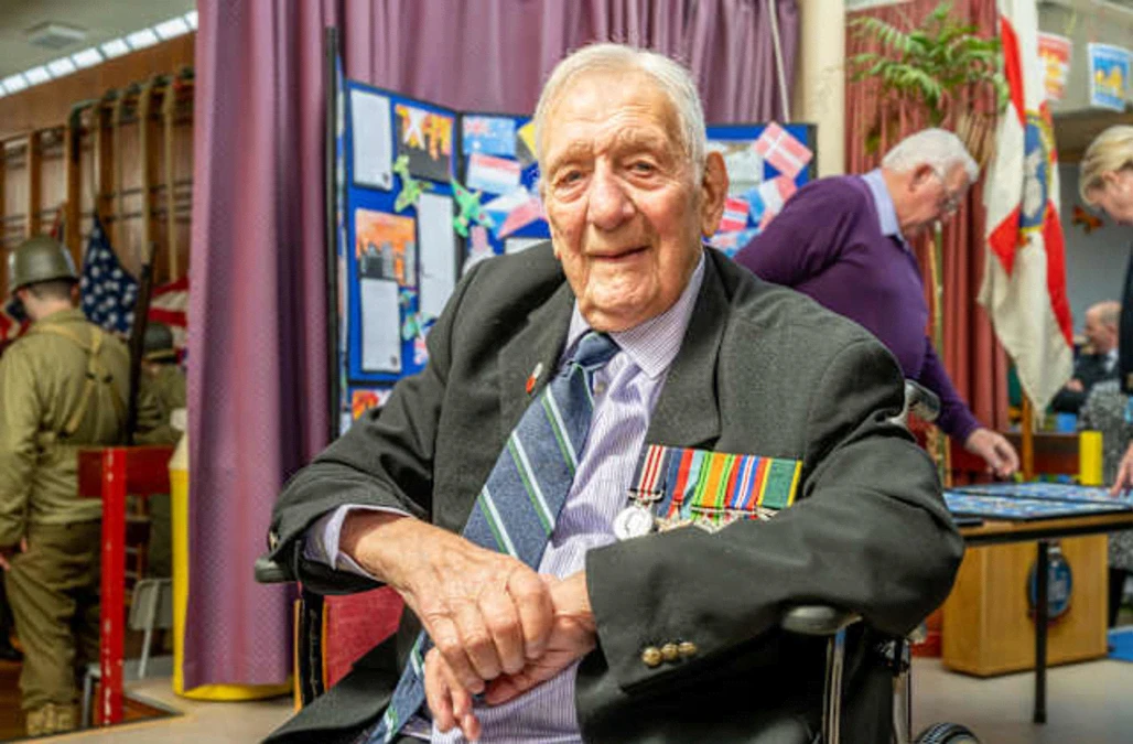 Veteran, 102, marks Remembrance Sunday at home for the first time
