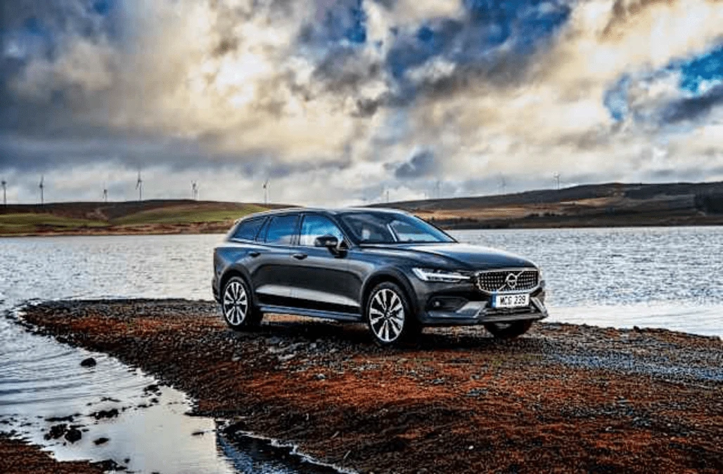UK Drive: Is the Volvo V60 Cross Country a compelling alternative to an SUV?
