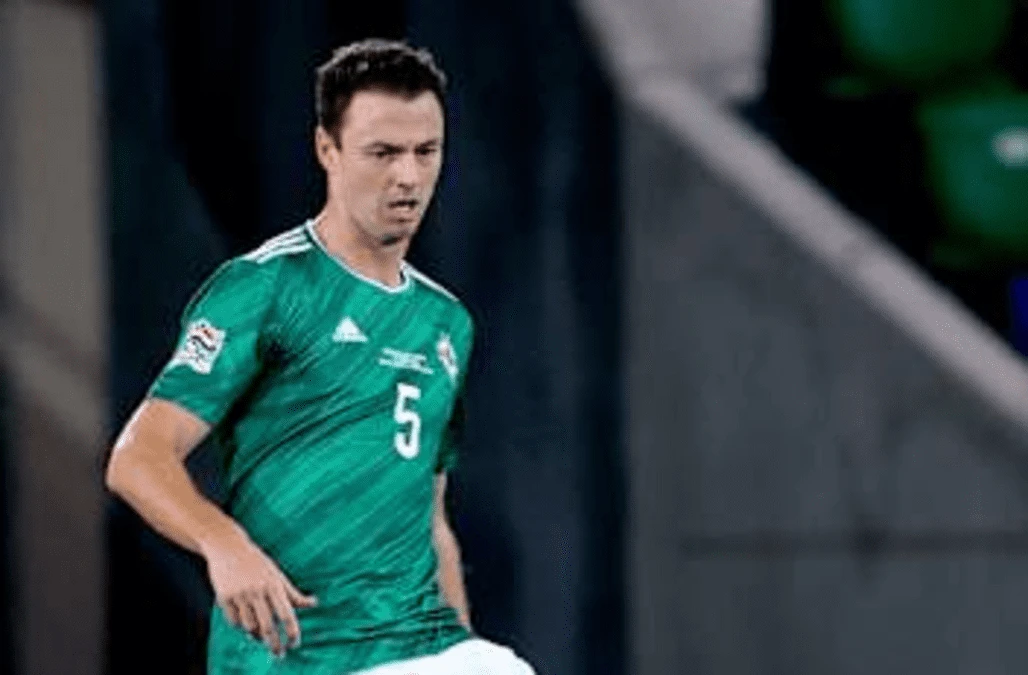 Northern Ireland boss Ian Baraclough plays down Jonny Evans injury concerns