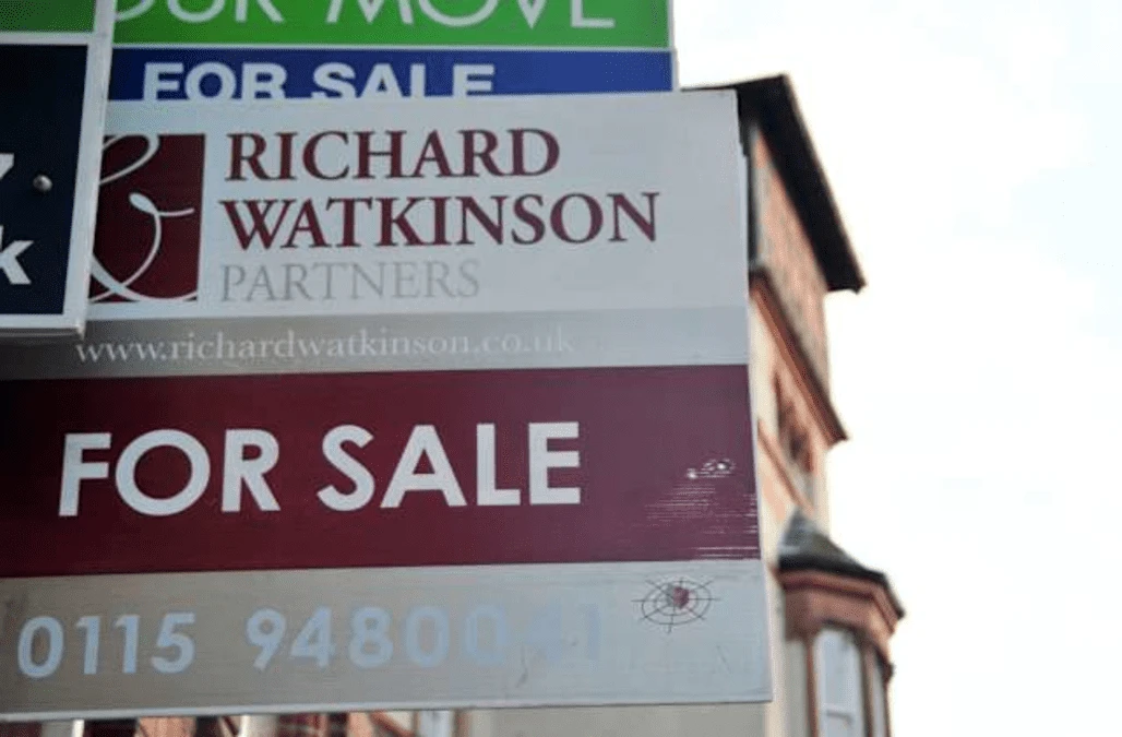 Average UK house price reached new high of £239,000 in August – ONS