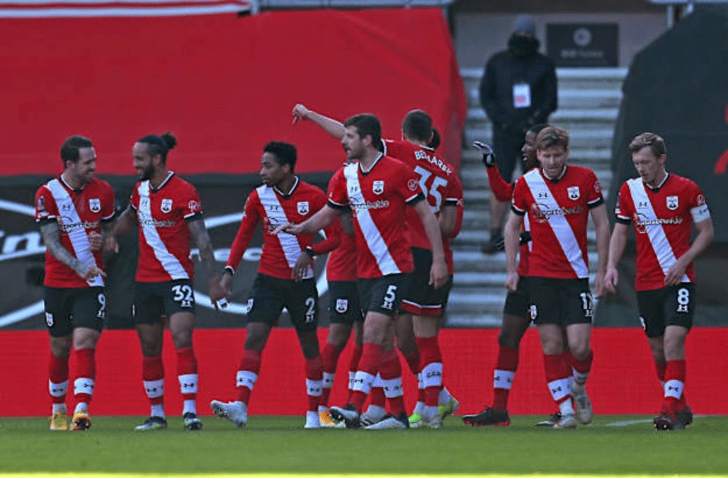 Southampton dump holders Arsenal out of FA Cup as Manchester City survive scare