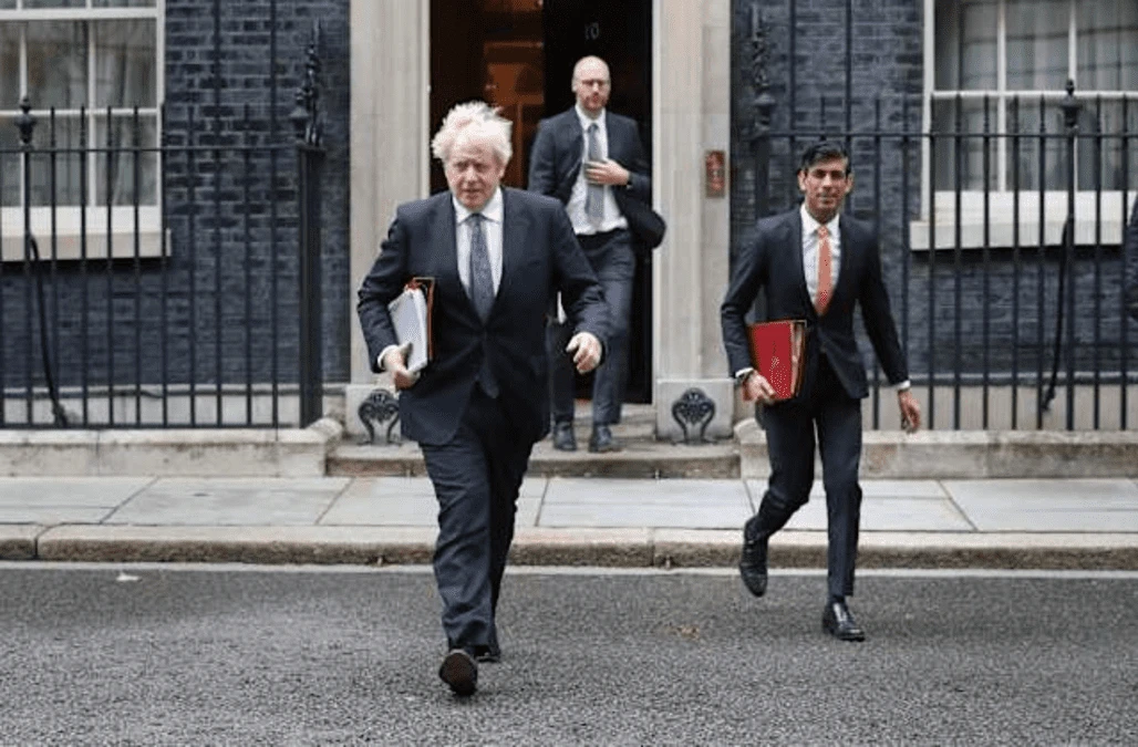 PM under fire over ‘ignoring Sage advice on lockdowns’ as No 10 eyes economy
