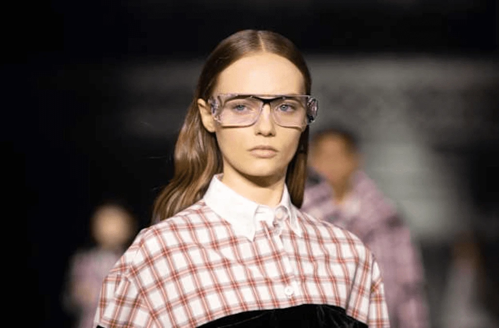 Burberry beats expectations as sales returned to growth in October