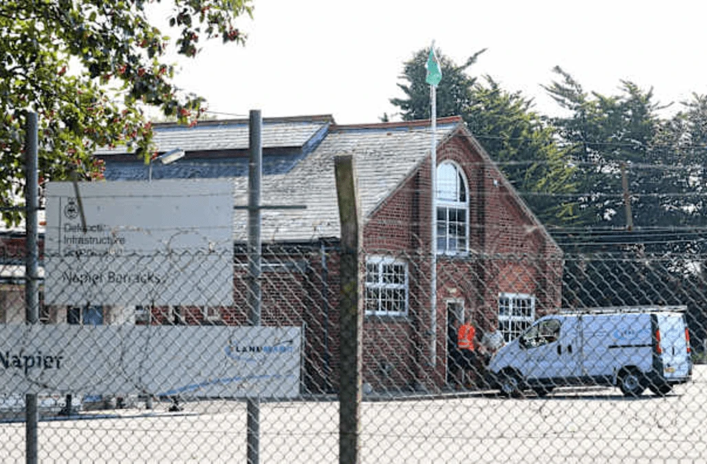 Locals to welcome ‘new neighbours’ at military barracks housing migrants