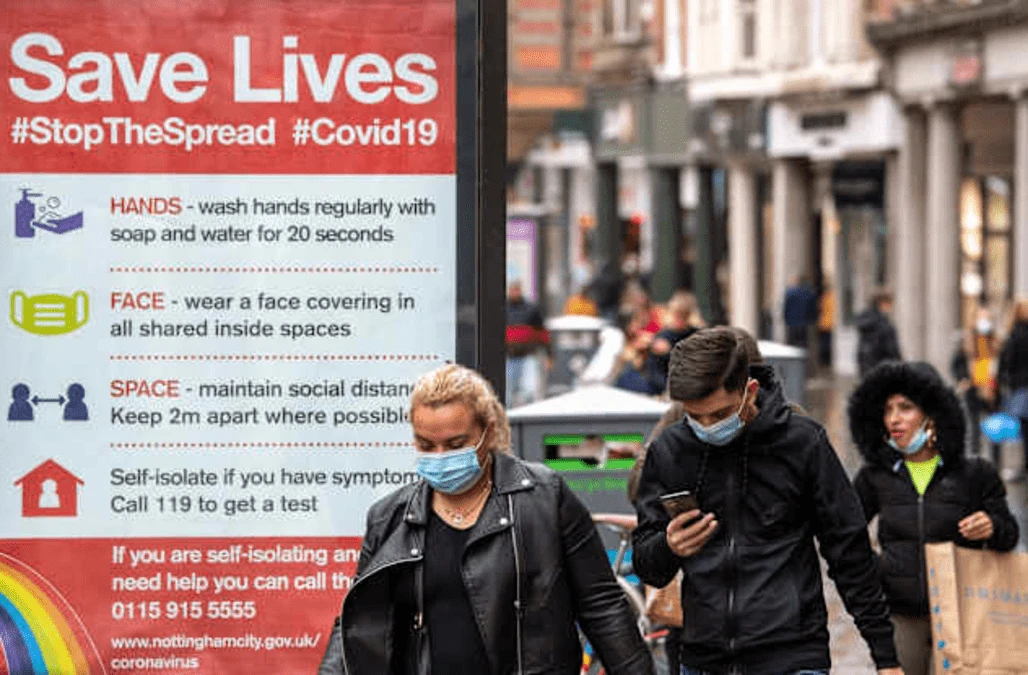 Covid-19 hospital admissions could hit 25,000 next month, top scientist warns