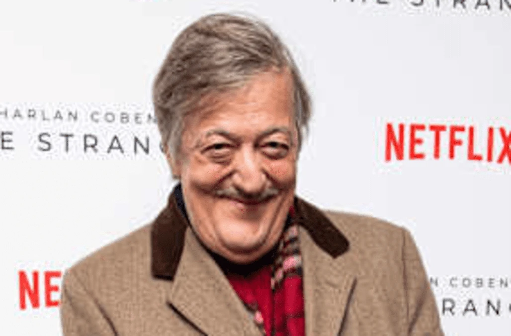 Stephen Fry calls for Elgin Marbles to be returned to Athens from British Museum