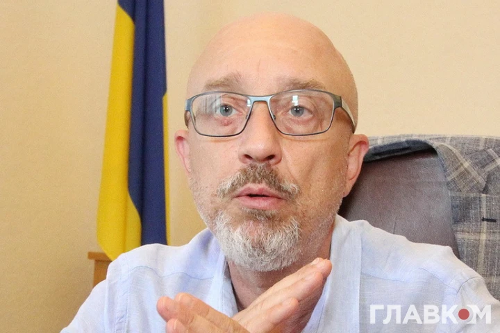 Переговори щодо Донбасу. На Банковій вирішили, що росіянам треба піддаватися