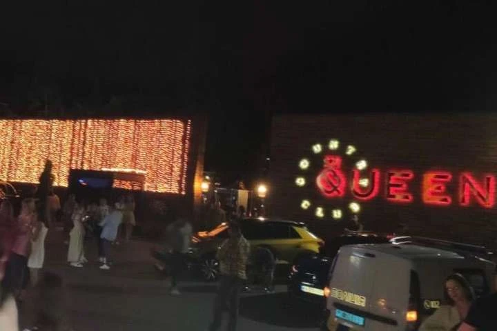 Під Києвом поліція закрила нічний клуб, що влаштував антикарантинну вечірку (фото)