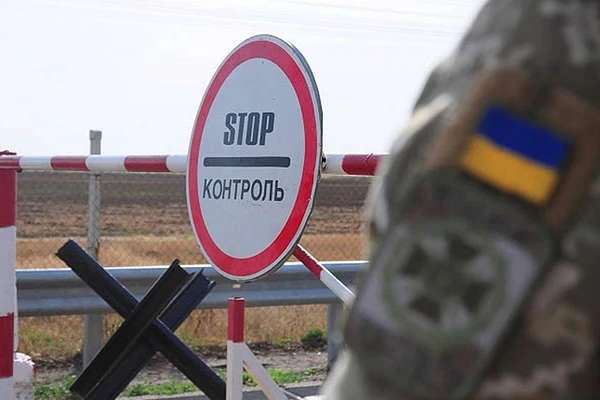 Окупанти вирішили пропускати людей через КПВВ за списками, – штаб ООС
