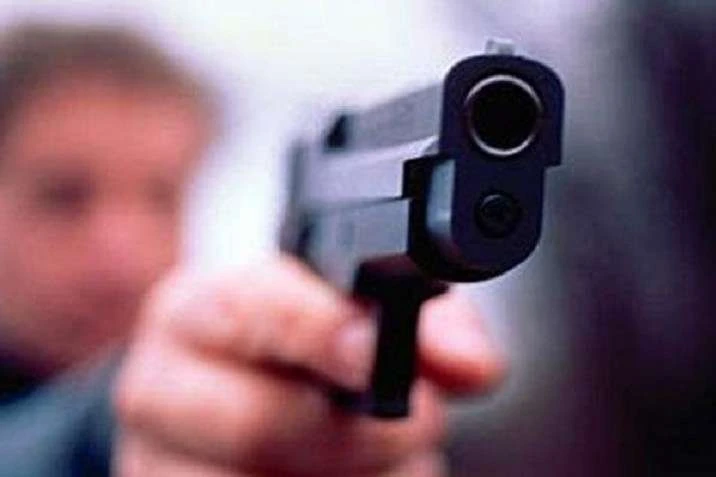 У Дніпрі на пляжі сталася стрілянина
