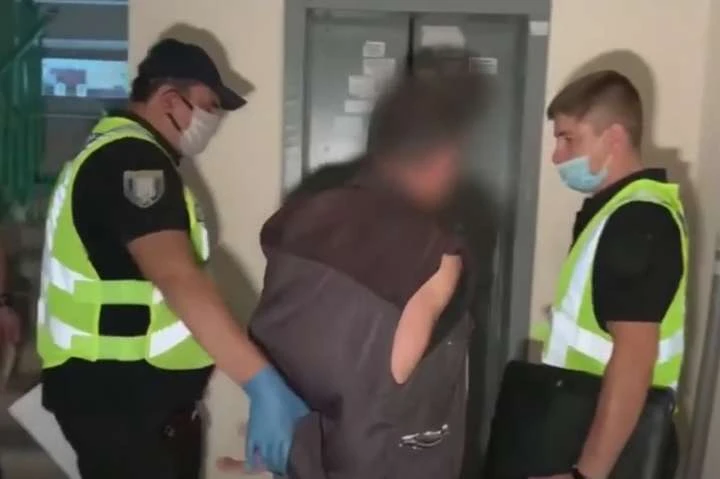 У Києві чоловік через ревнощі побив до смерті співмешканку (відео)
