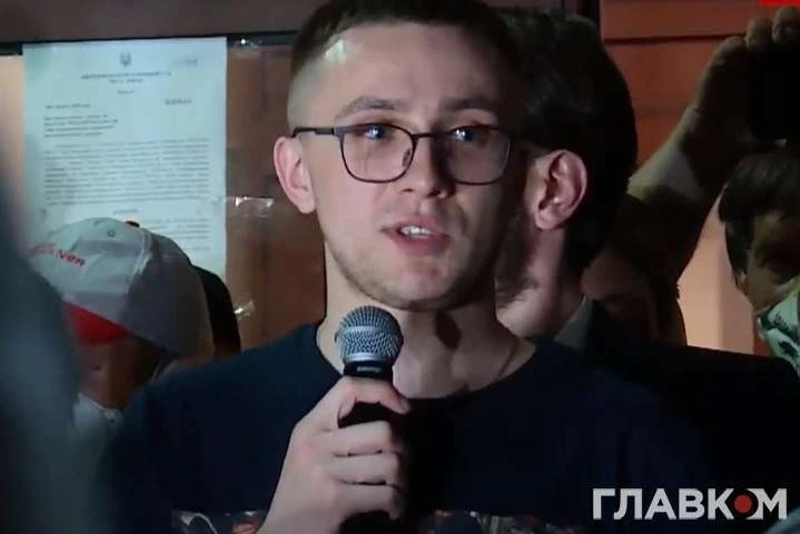 Суд пом’якшив запобіжний захід активісту Стерненку