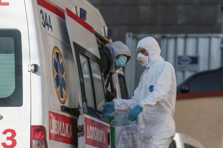 В Україні за добу госпіталізували рекордну кількість хворих на Covid-19