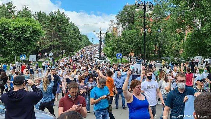 Шимпанзе або мурахи. Як Путін сприймає протестувальників у Хабаровську