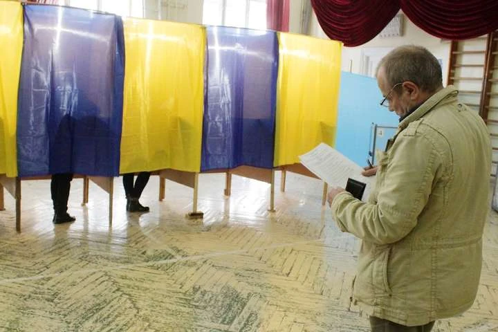 У парламенті з'явилася постанова про дату місцевих виборів