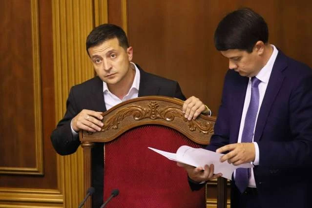59% українців незадоволені діяльністю Зеленського