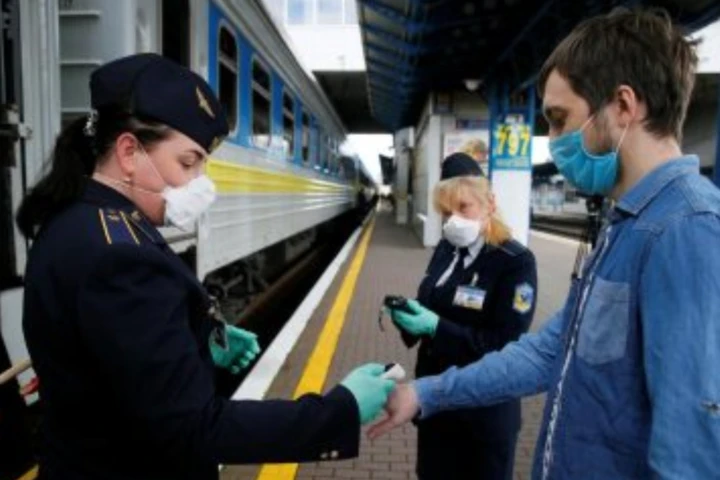 «Укрзалізниця» продаватиме 100% квитків на регіональні потяги