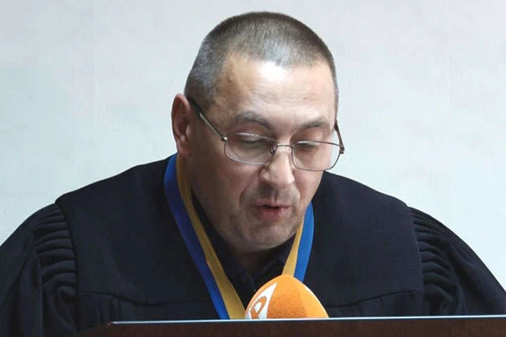 Суддя, якого «будуть скоро жарити», попросив захисту у Венедіктової (Документ)