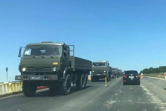 У Криму зафіксували колону військової техніки, яка рухалася в бік Сімферополя