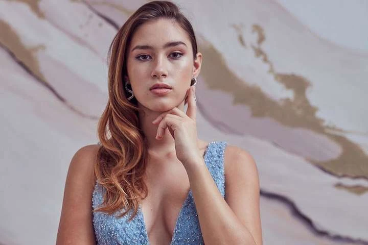 18-летняя дочь Бориса Немцова вышла замуж: первые свадебные фото