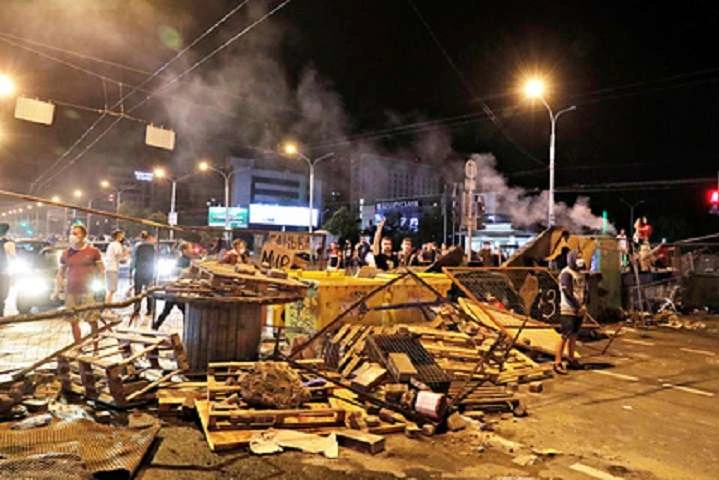 У Мінську завершився другий день протестів: відео