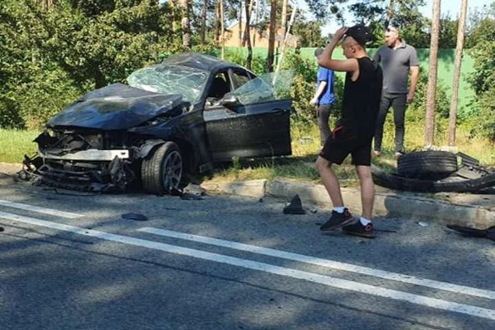 Під Києвом сталася чергова смертельна ДТП: три жертви (фото, відео)