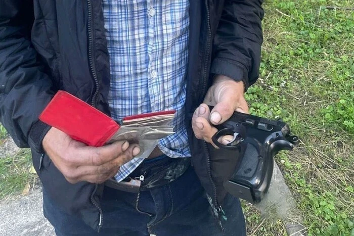 Киянин обікрав знайомого на сотні тисяч гривень, поцупивши цінну колекцію монет