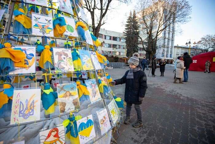 Мер Івано-Франківська оголосив про встановлення ялинки і нарвався на хейт