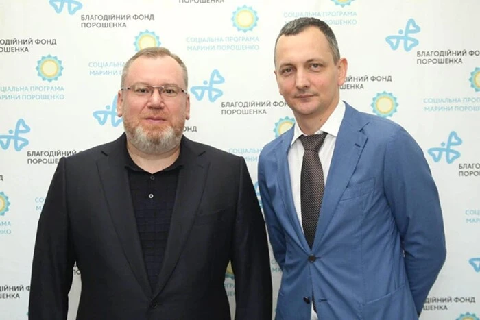 Куратор «Великого будівництва», проти якого ведеться розслідування, безперешкодно їздить за кордон під час війни (документи)