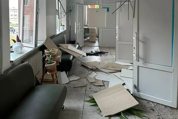 Окупанти пошкодили поліклініку на Одещині (фото)
