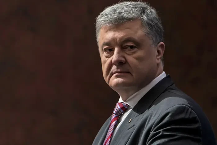 Порошенко офіційно став обвинуваченим у «вугільній справі» за держзраду