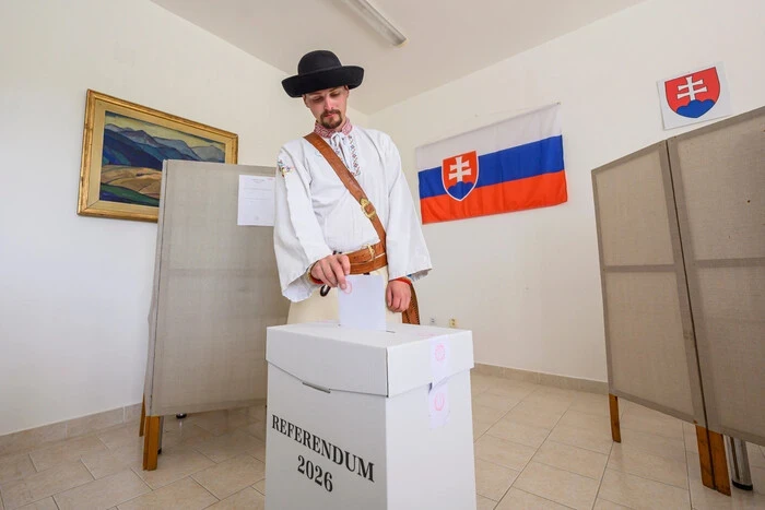У Словаччині провалився референдум щодо довічних виплат Фіцо