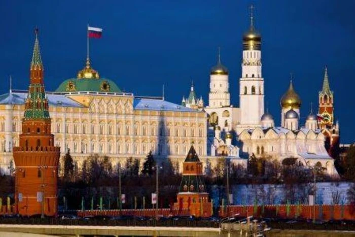 Росія готує диверсії довкола Британських островів, вивчаючи підводні комунікації – FT