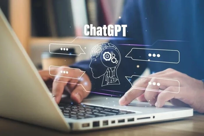 Розлучення, втрата глузду та ізоляція. Як ChatGPT вдає Бога і впливає на людей – медіа