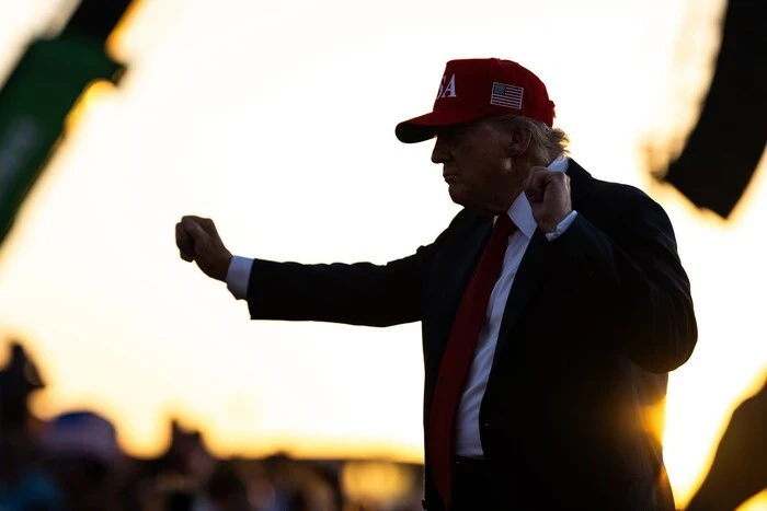 Рейтинг Трампа впав впав до найнижчого рівня за час його президентства