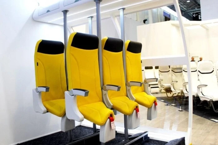 Стоячі місця у літаках: компанія Ryanair відреагувала на скандал