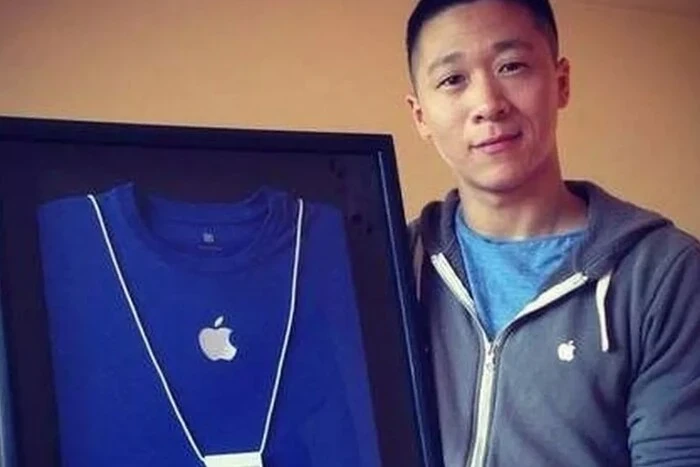 Працівнику Apple довелося змінити прізвище заради роботи у компанії