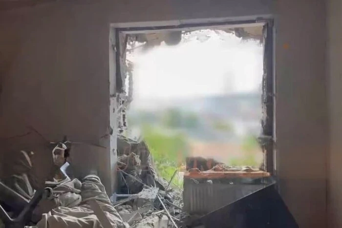 Шахед розніс дитячу у квартирі на Оболоні. Жінка розповіла, що врятувало життя (відео)