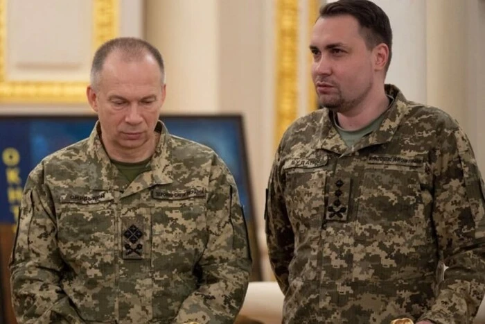 «Досвідчений і впевнений». Буданов привітав Сирського з 60-річчям