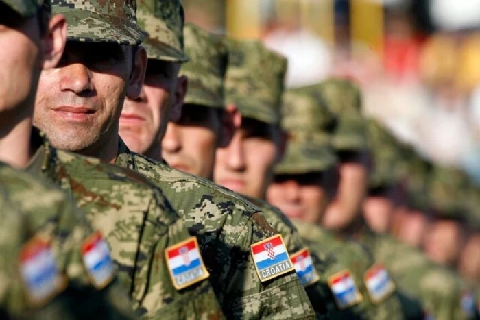 Хорватія повертає обов’язкову військову службу