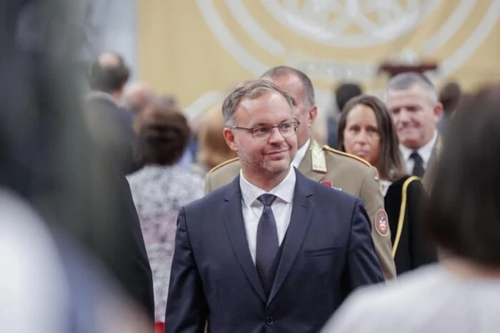 Угорщина не вважає війну в Україні боротьбою за всю Європу – радник прем’єра