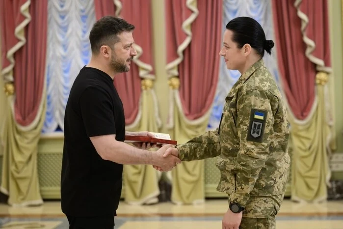 Зеленський відзначив медиків державними нагородами