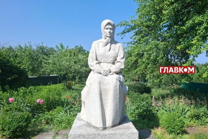 Пам'яті Катерини Білокур. Фоторепортаж із села, де народилася геніальна художниця