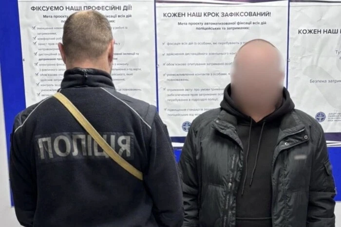 Виготовляв і розповсюджував дитячу порнографію: жителю Борисполя повідомлено про підозру