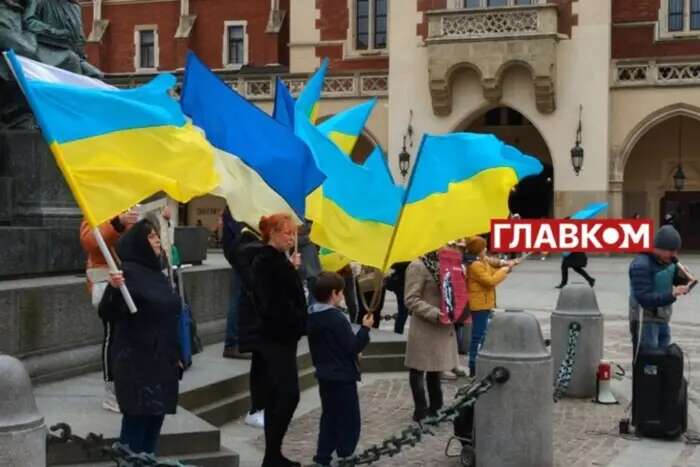 Нацбанк спрогнозував, скільки українців цьогоріч залишать Україну