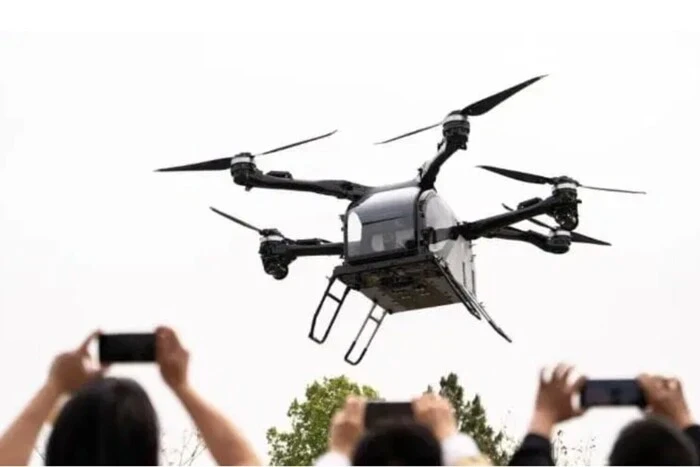 Китай першим у світі запустив завод для серійного виробництва літаючих автівок