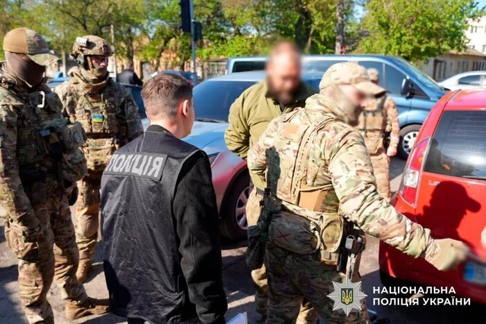 Поліція провела масштабну спецоперацію: вилучено сотні кілограмів наркотиків