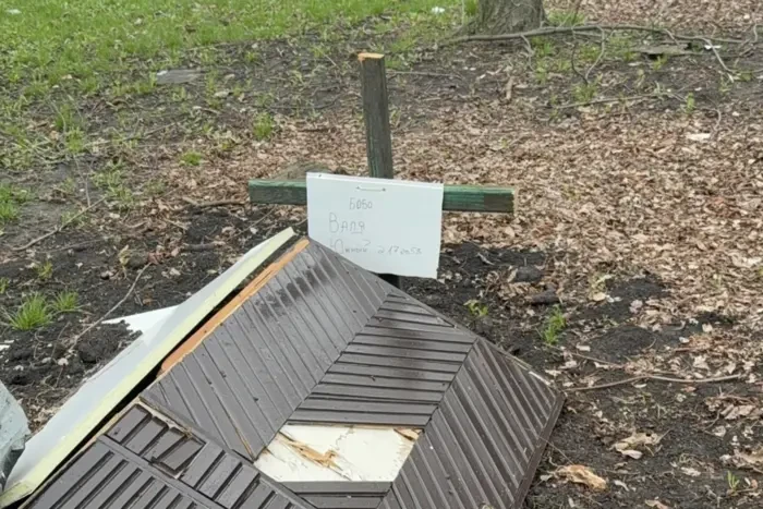 У Покровську зафіксовано могили цивільних жителів у дворах будинків