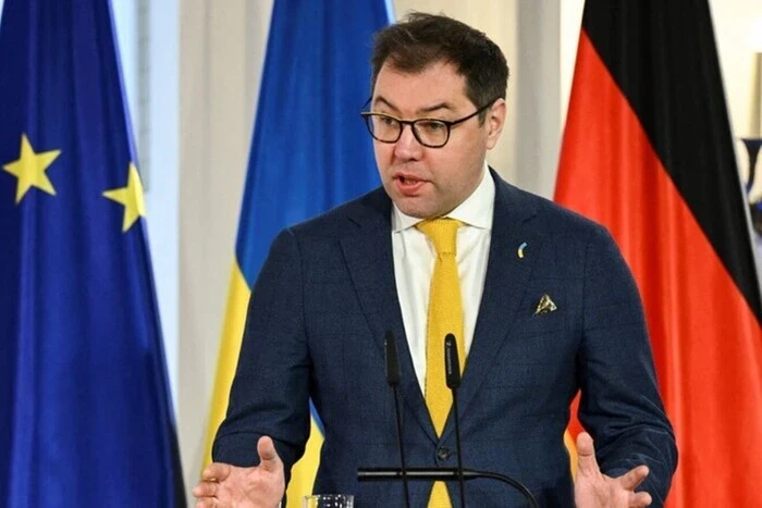 Посол України в Німеччині розкритикував скасування соцвиплат для біженців