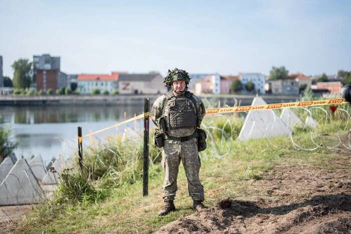 Литва ставить «зуби дракона» навпроти мосту до Росії